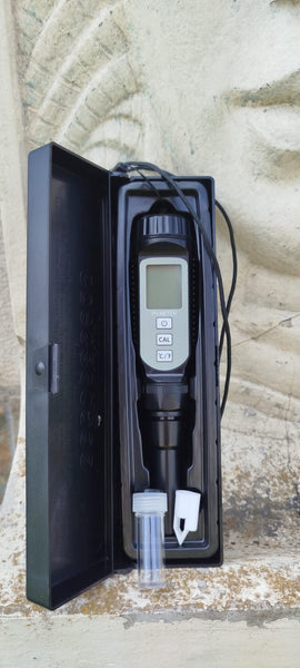 High Sensitivity PH + Temp Meter Pen: Water For Food and Soil Quality Testing